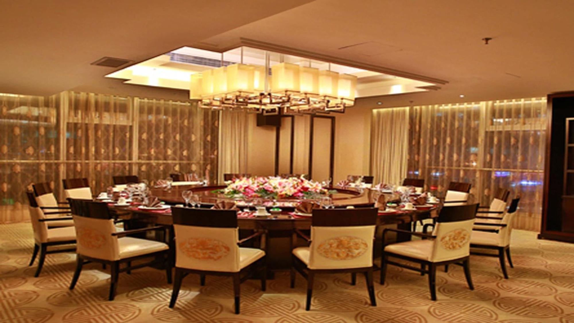 Holiday Inn Beijing Focus Square By Ihg Pequim Exterior foto