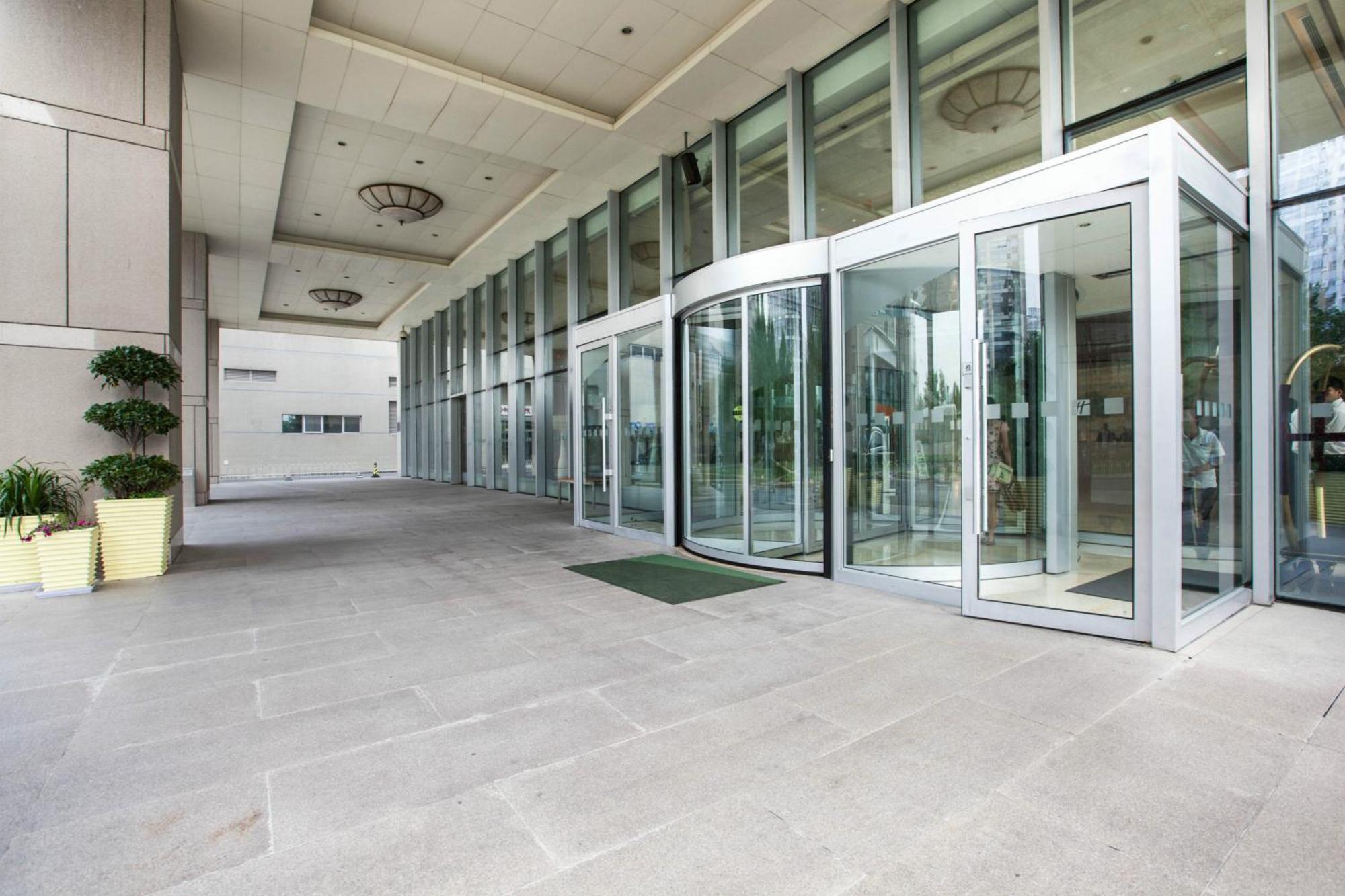 Holiday Inn Beijing Focus Square By Ihg Pequim Exterior foto